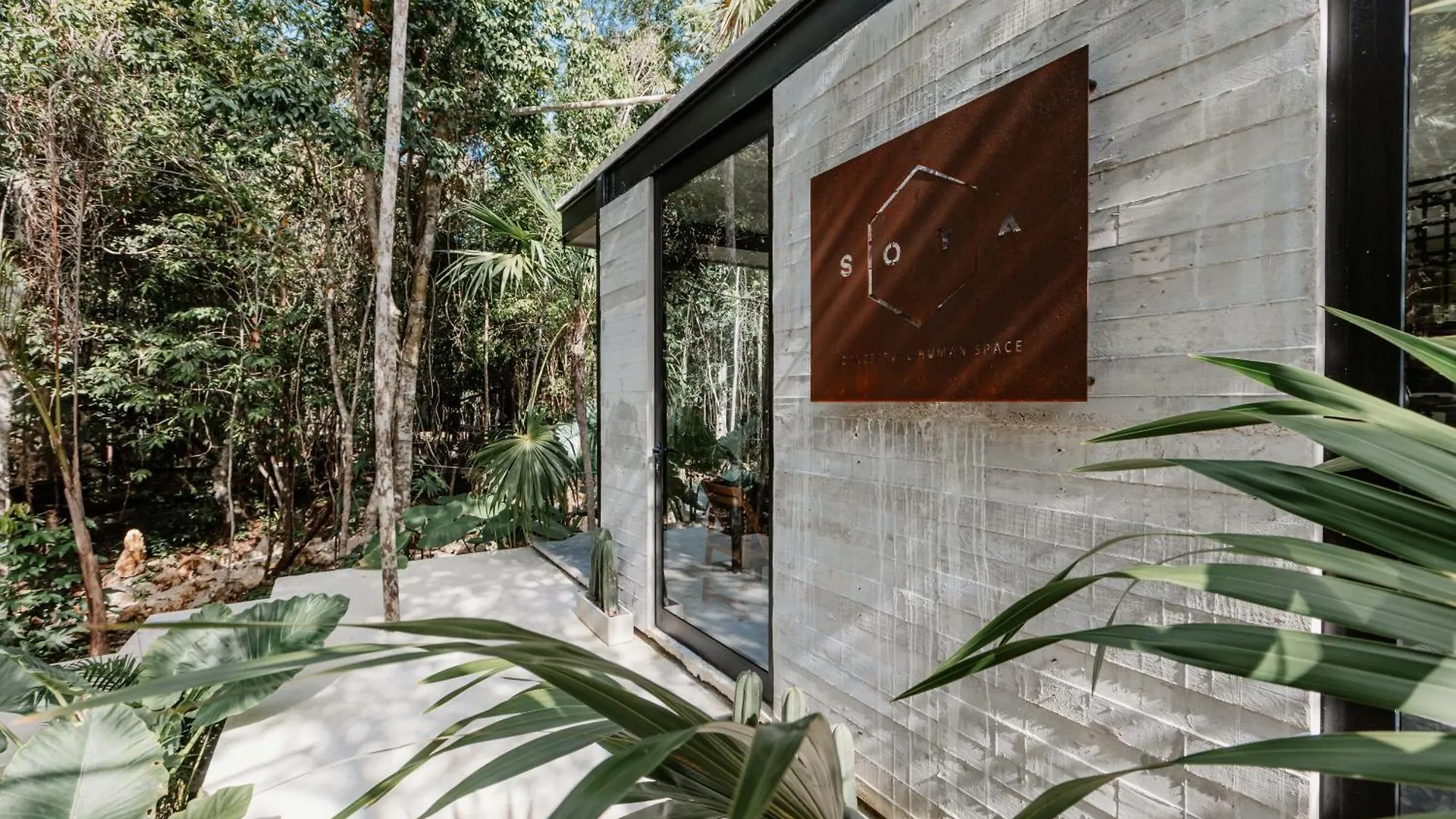Sota Conceptual Human Space Aparthotel Puerto Morelos